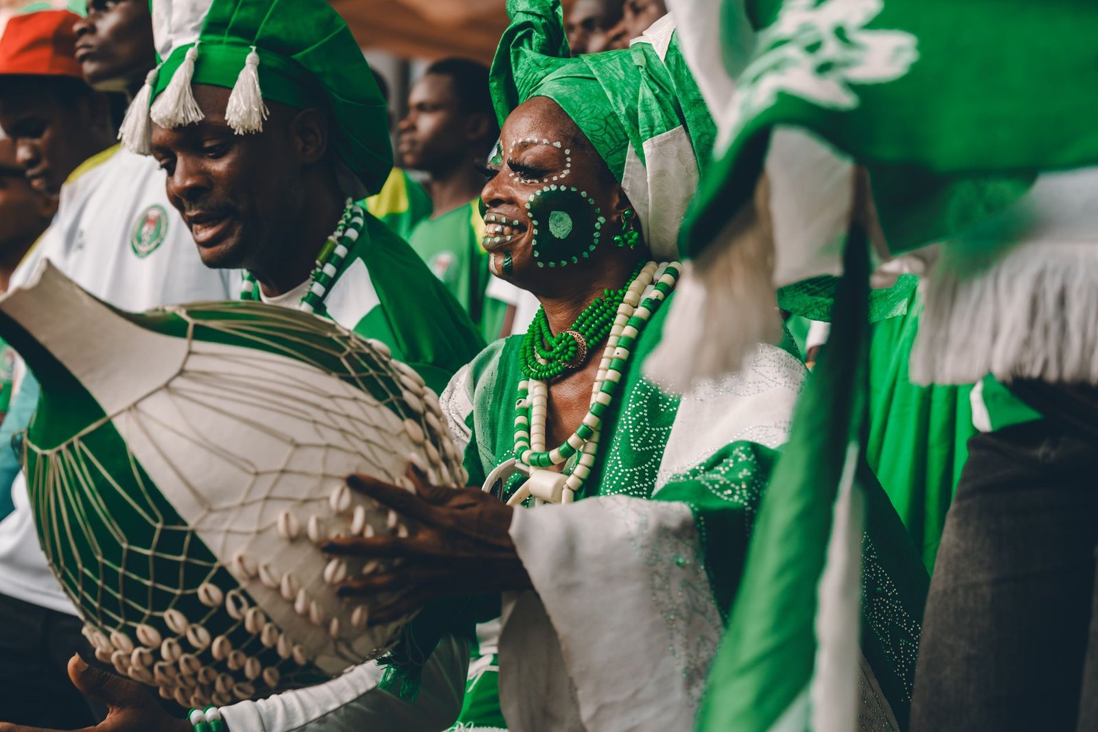 Equipes de futebol africanas celebrando a classificação para as quartas de final da Copa do Mundo 2026
