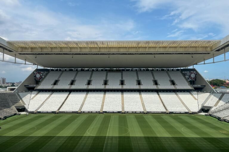 Corinthians e a troca do gramado da Neo Química Arena: Um investimento crucial na performance e infraestrutura