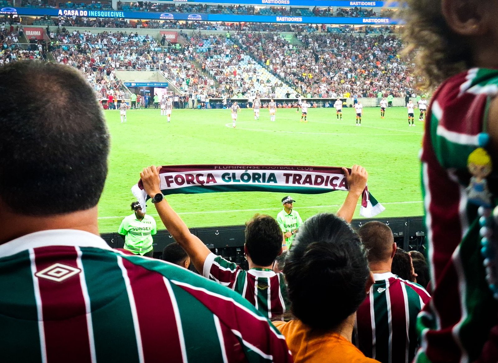 Fluminense: Zubeldía Contesta Arbitragem e Aponta Injustiça Após Gol Anulado
