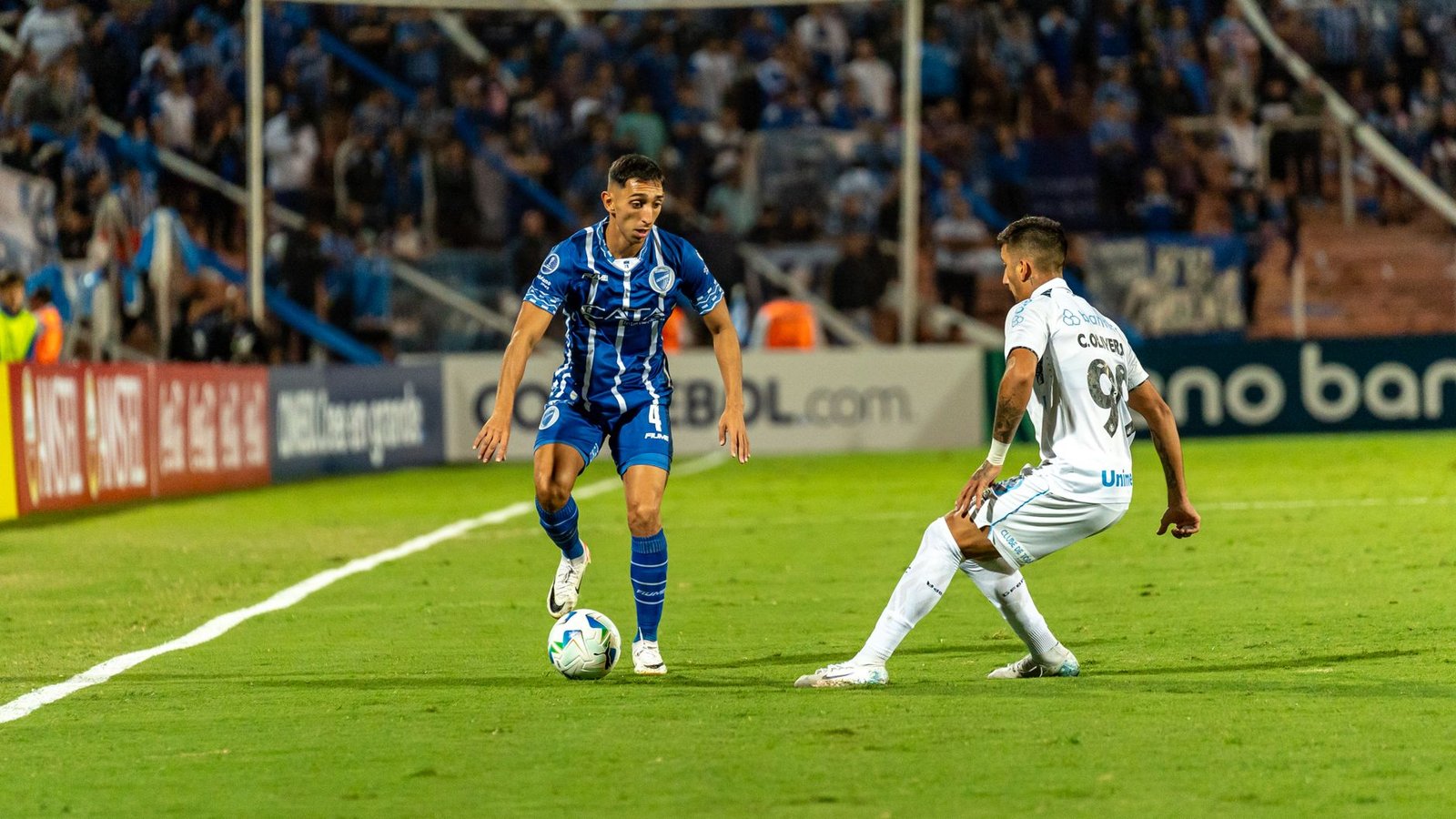 Grêmio Confirma Lesão de João Pedro: Impacto Tático para Finais do Gauchão
