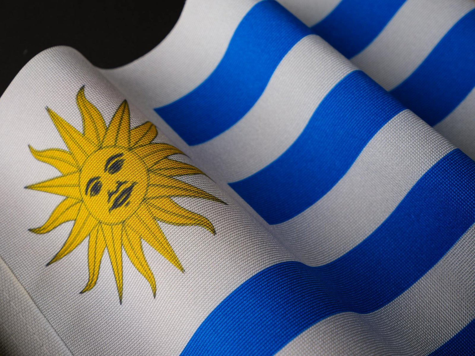 Lesão de Arrascaeta: Uruguai convoca fisioterapeuta do Flamengo para a Copa do Mundo