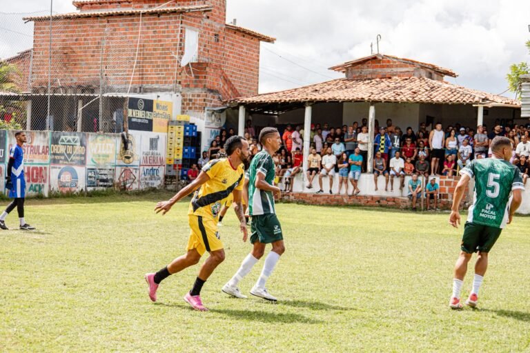 Jogadores de futebol do Brasil em treinamento antes da pré-temporada oficial