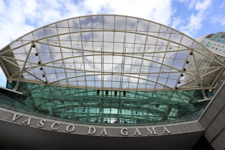 Vasco: Ausência de Renato Gaúcho na Sul-Americana Levanta Questões Táticas Após Derrota